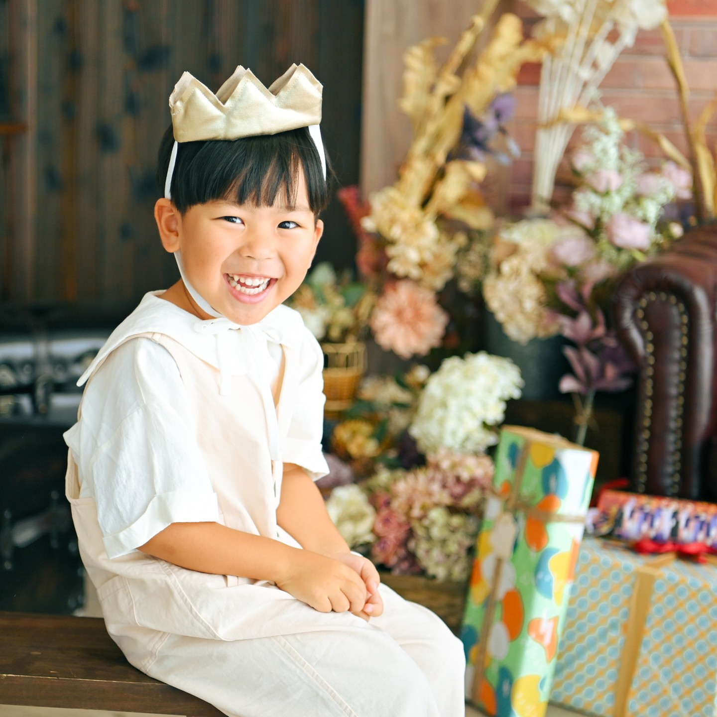 かっこいい王冠。ステキな誕生日。